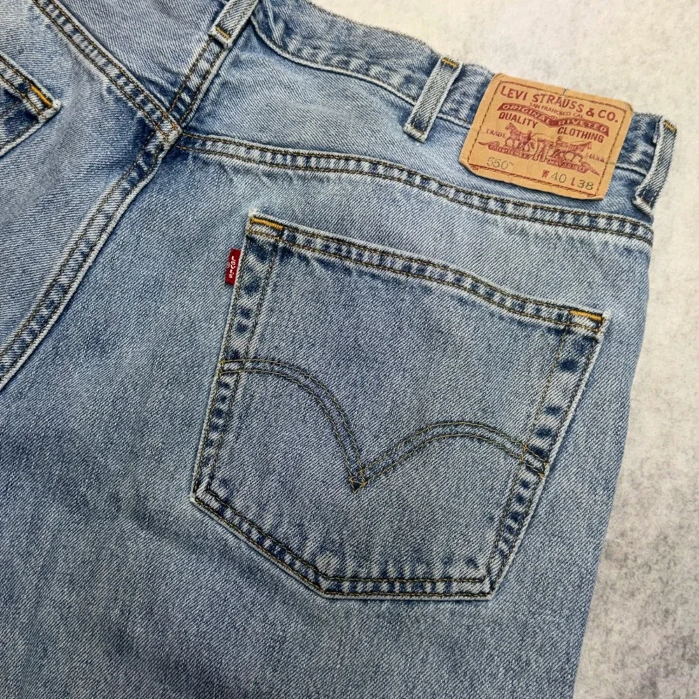 VTG Levis 550 Relaxed Fit Mens 40x38 Light Wash High Rise Tapered Leg Jeans